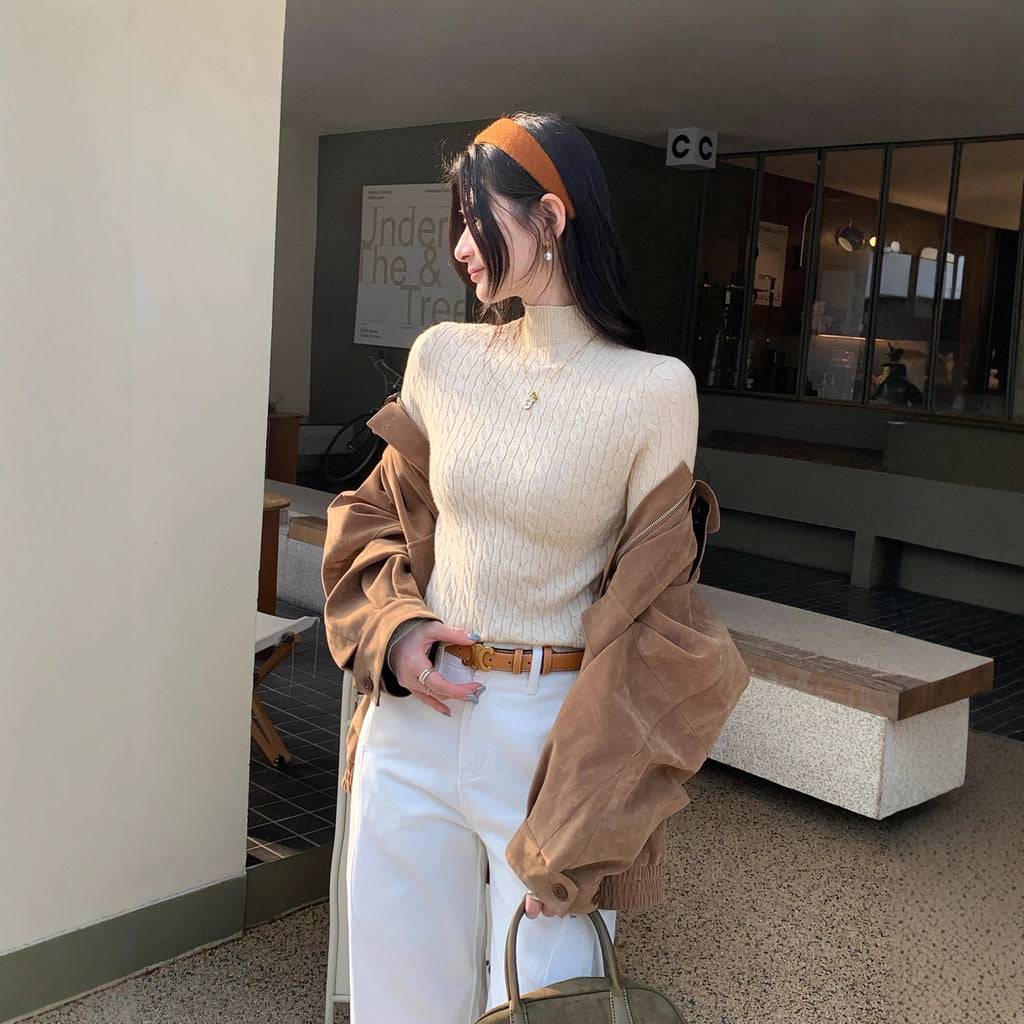 **ContourKnit™ Cropped Sweater**
