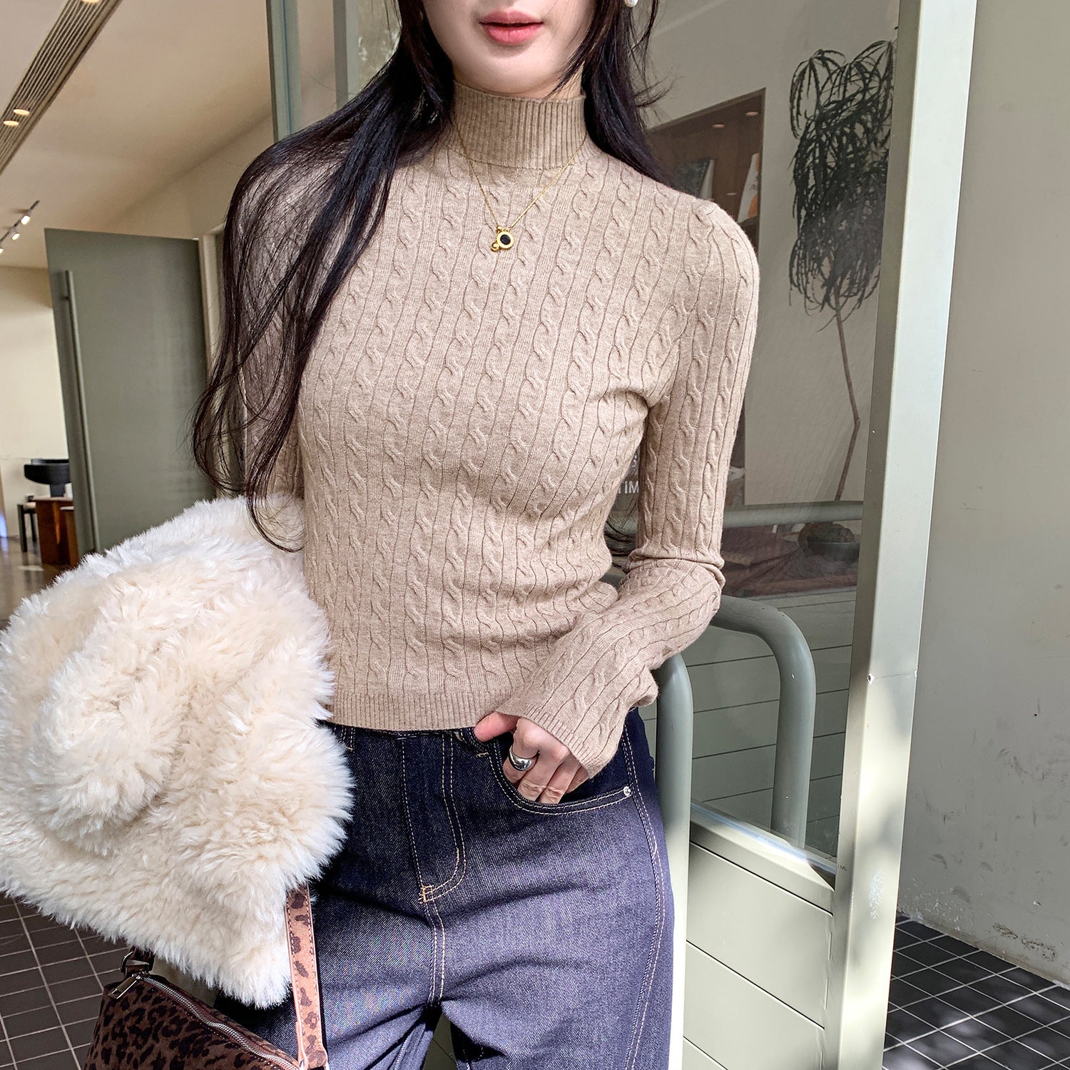 **ContourKnit™ Cropped Sweater**